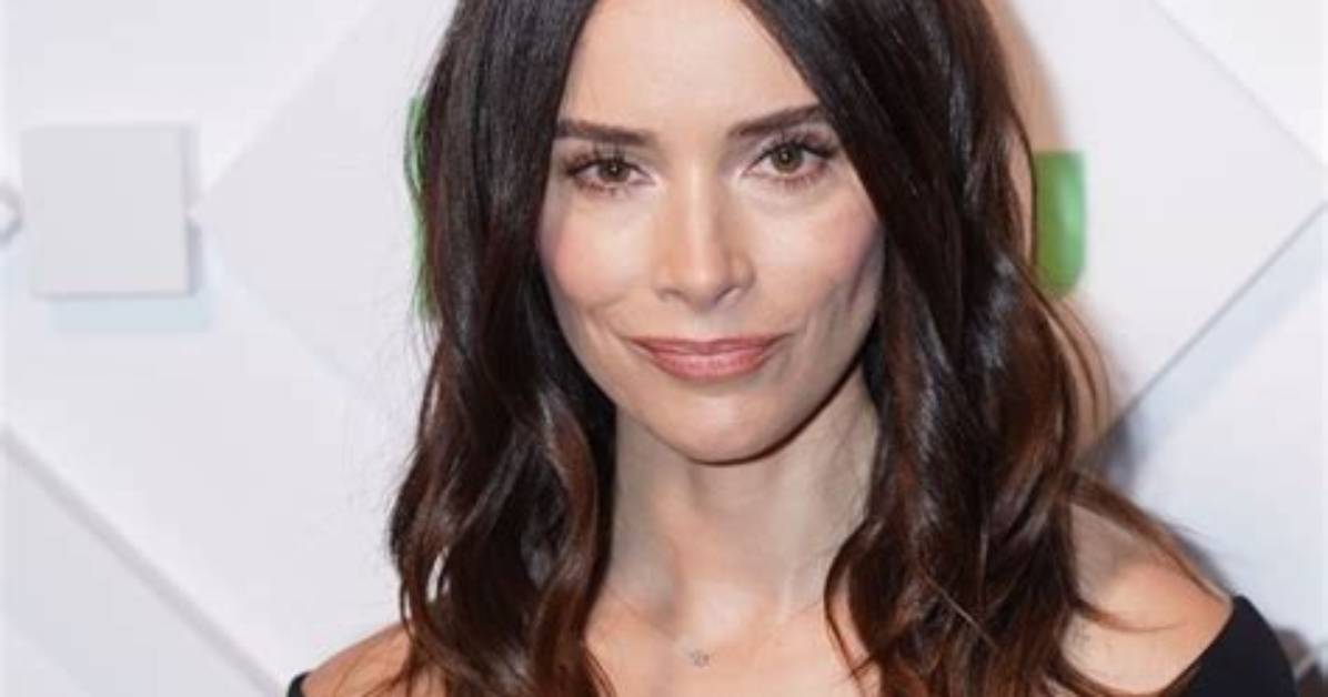 Abigail Spencer Bio, Wiki, Age, Height, Family, Husband, Movies, and Net Worth.