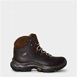 Are Mens and Womens Walking Boots the Same?