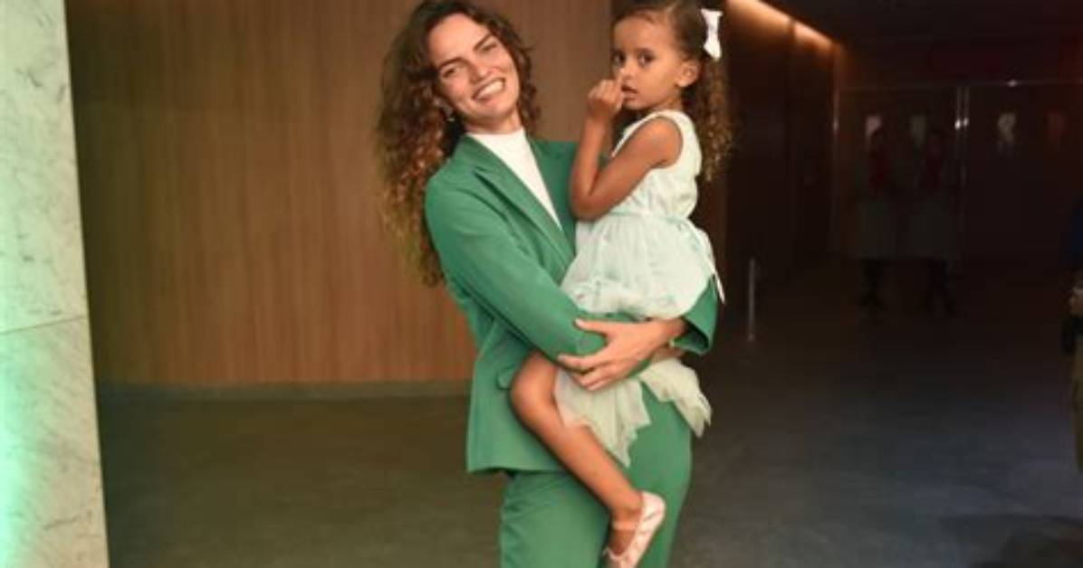 Barbara Fialho: Husband, Kid, Body, Career & Net Worth