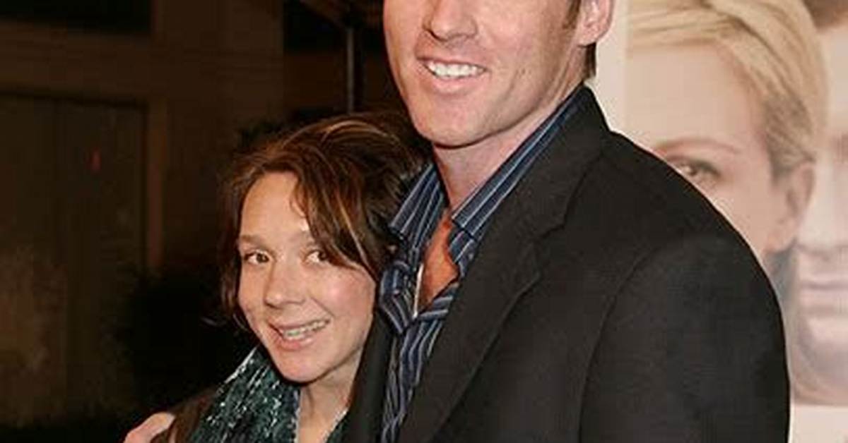 Ben Browder: Wife, Net Worth, Tattoos, Smoking & Body Facts