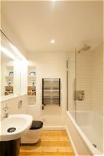 Can a Bathroom Have No Window?