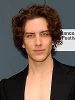 Cody Fern ( Actor) Wiki, Bio, Age, Height, Weight, Girlfriend, Net Worth, Nationality: 10 Facts on Him