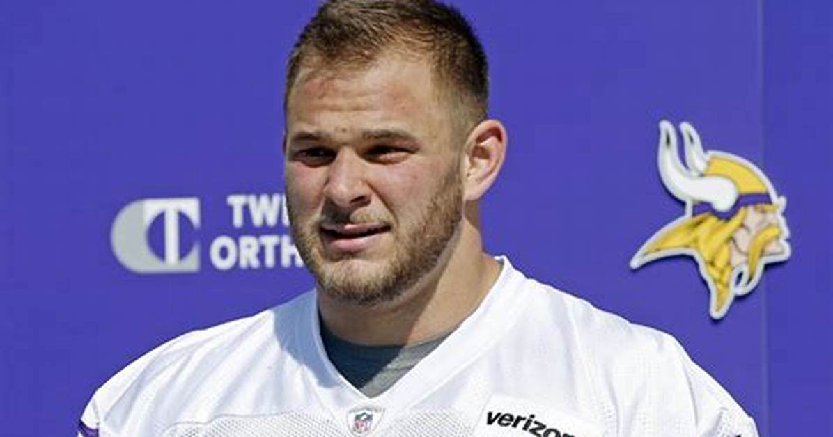 Garrett Bradbury Contract, Draft, College, Combine, Salary, Madden Rating, Height, Weight, Wiki