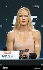 Holly Holm Religion: Is the Ufc Player Christian? Family and Ethnicity