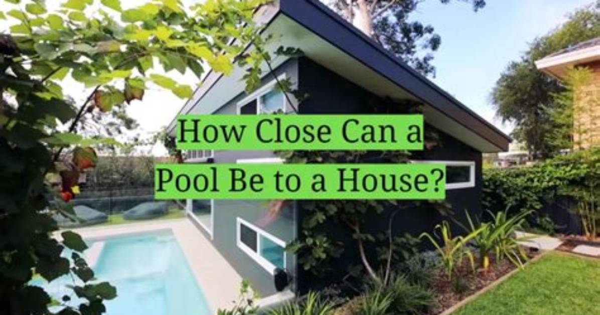 How Close to a House Can an Oak Tree Be?
