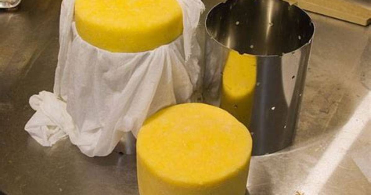 How Do You Clean Cheese Wax?