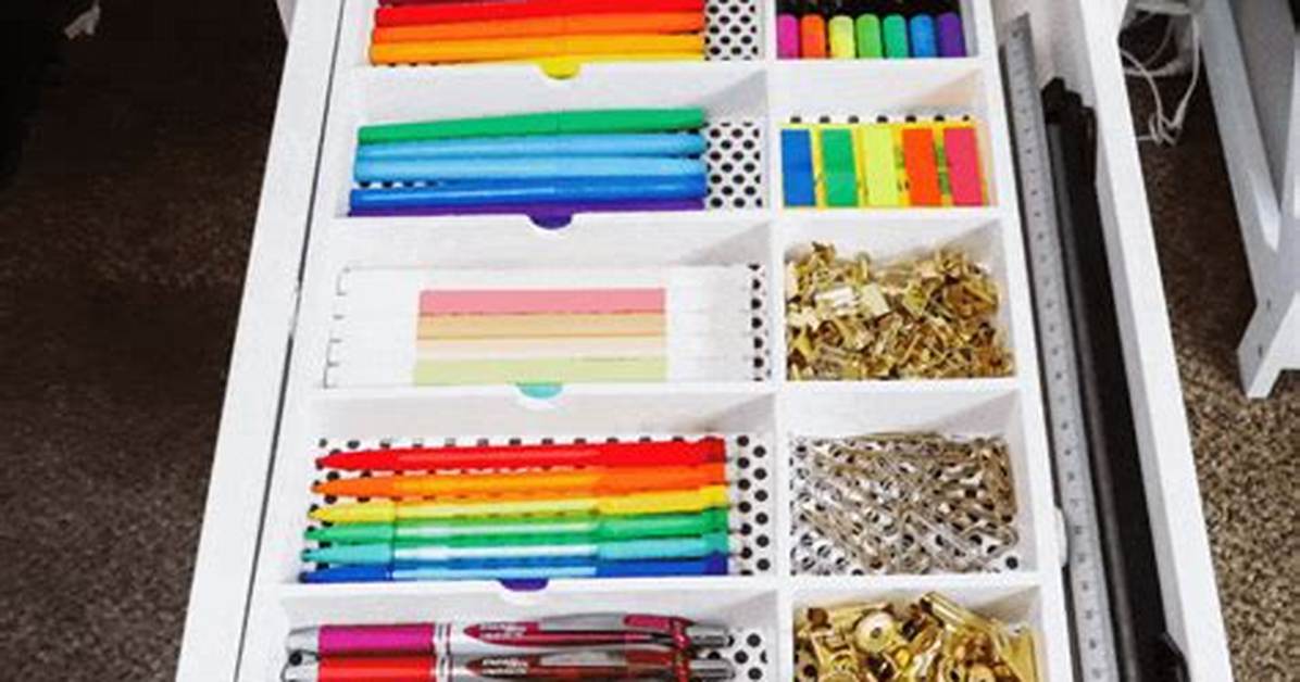 How Do You Decorate and Organize a Studio Apartment?