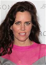 Ione Skye Bio, Wiki, Age, Family, Husband, Movies, Tv Shows and Net Worth