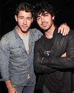 Joe Jonas Age, Height, Parents, Brothers, Wife, Children