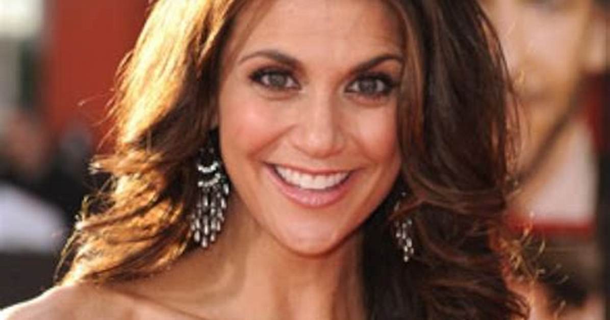 Samantha Harris Height: How Tall Is Samantha Harris?