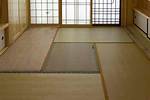 What Are the Benefits of a Tatami Mat?