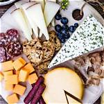 What Food Goes Well with Cheddar Cheese?