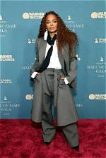 What Fragrance Does Janet Jackson Wear?