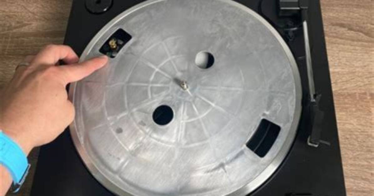 What to Do If Your Turntable Won't Spin?