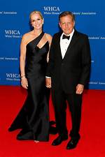Who Is Dr Jennifer ‘Jen’ Ashton Fiance? Abc News Correspondent Reportedly Engaged to Boyfriend Todd Ellerin